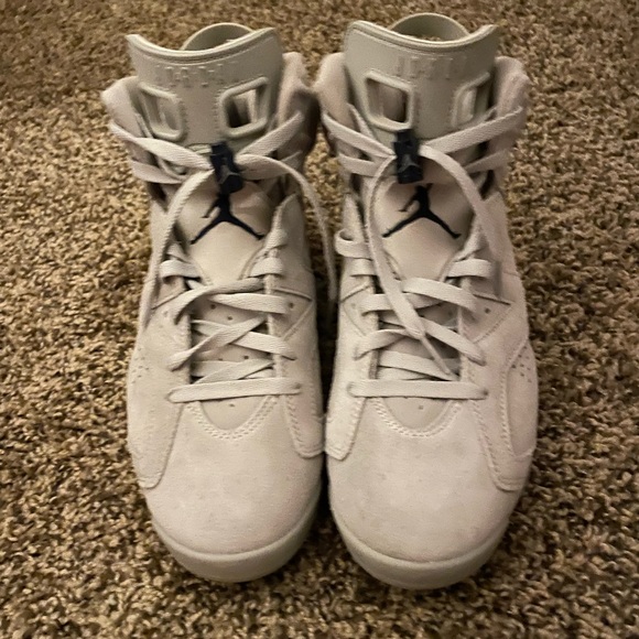 Jordan 6 - Picture 2 of 3